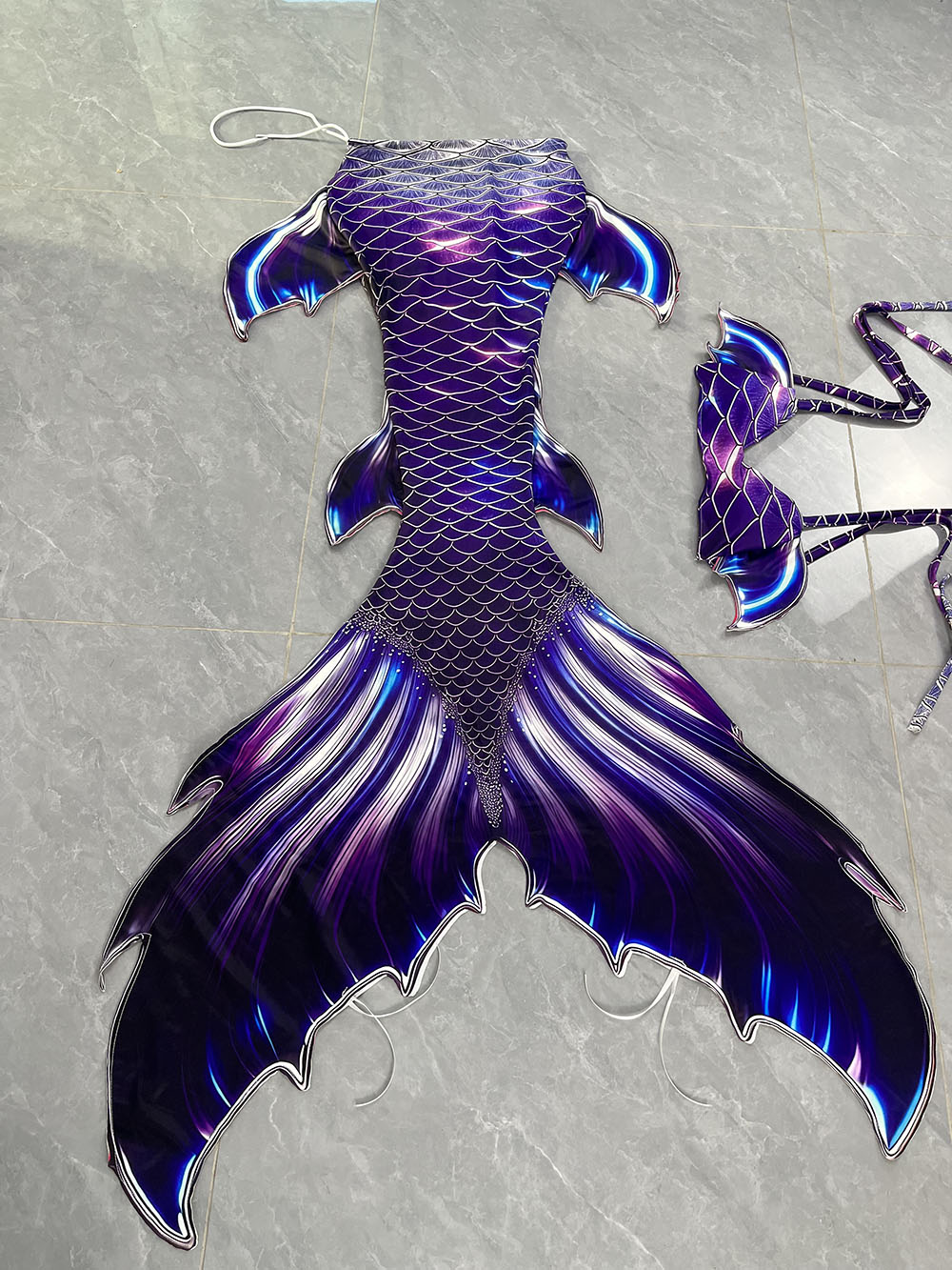 Colorful Dreamy Mermaid Tail A - Aquarium & Marine Museum Universiti Malaysia Sabah Kota Kinabalu Sabah recension och pris